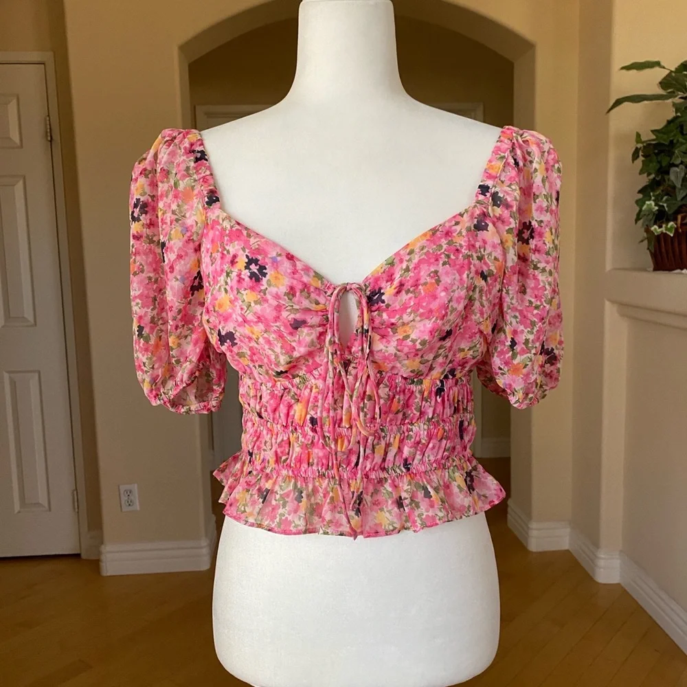 Astr Pink Floral Puff Sleeve Blouse